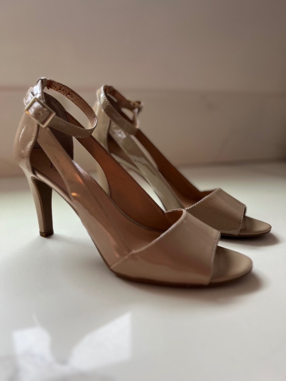 Franco Sarto Emmy Nude Patent Leather Open Toe Heels Size 9.5 - Picture 3 of 11